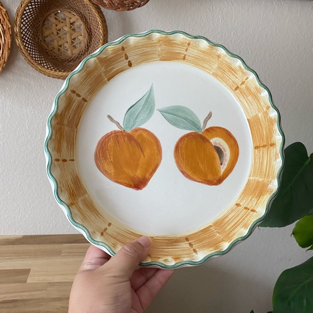 Laurie Gates Peaches Hand Painted Pie Plate - Picture 3 of 6